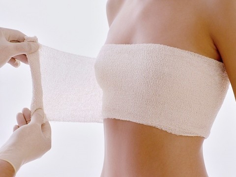 Bơm ngực bằng mỡ tự thân: Bí quyết làm đẹp hay sự lừa dối? Bơm ngực bằng mỡ tự thân: Bí quyết làm đẹp hay sự lừa dối?