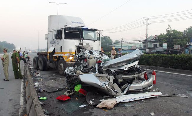 Chiến tranh không chết nhiều người như tai nạn giao thông Chiến tranh không chết nhiều người như tai nạn giao thông