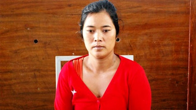 Chủ cửa hàng ngủ quên, nữ quái Chủ cửa hàng ngủ quên, nữ quái "ẵm" hàng trăm triệu đồng