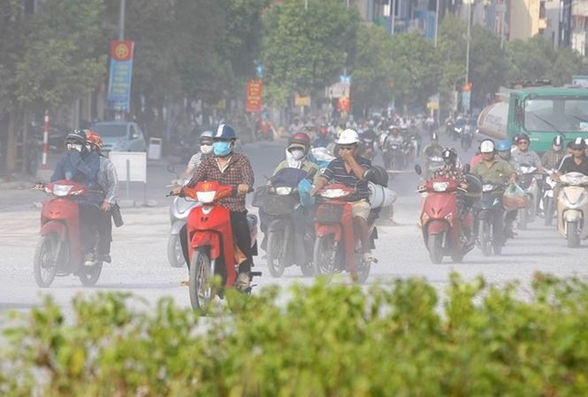 Cả triệu đồng một cái, khẩu trang chống bụi mịn vẫn đắt hàng Ô nhiễm không khí tại TPHCM khiến nhiều người lo lắng về sức khỏe