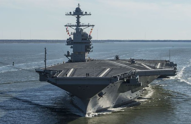 Vì sao đóng tàu sân bay lại khó khăn? Tàu sân bay USS Gerald R. Ford trong một chuyến đi biển thử nghiệm