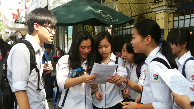 Thủ khoa tốt nghiệp phổ thông đạt 39,5 điểm Thí sinh dự thi tốt nghiệp 2014