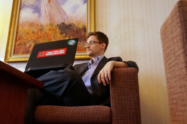 ‘Kẻ lộ mật’ Snowden giúp Nga sáp nhập Crimea? ‘Kẻ lộ mật’ Snowden giúp Nga sáp nhập Crimea?