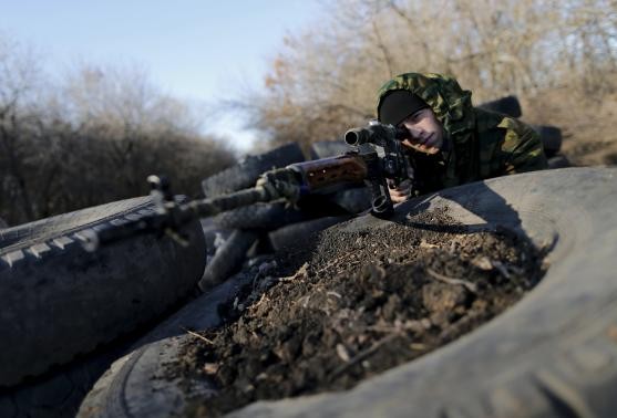 Ukraine sắp mất sân bay quốc tế Donetsk? Sân bay quốc tế Donetsk sắp về tay phe ly khai miền Đông?