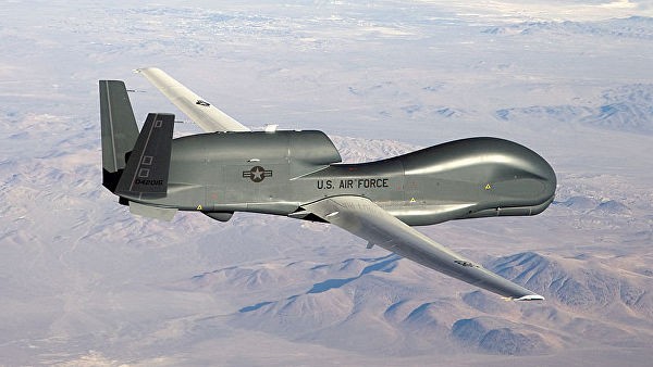 ‘Ác điểu’ RQ-4 Global Hawk của Mỹ bất ngờ xuất hiện ngoài khơi Crimea Máy bay không người lái RQ-4B-40 Global Hawk của Không quân Mỹ. Ảnh: US Navy