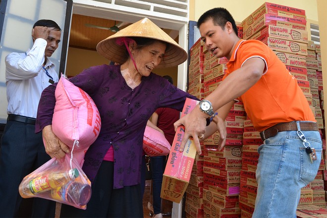 FPT sát cánh cùng miền Trung ruột thịt FPT sát cánh cùng miền Trung ruột thịt