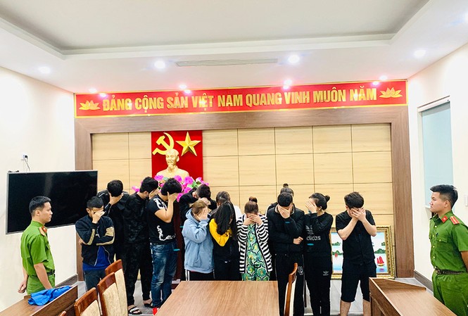 Bắt nhóm đối tượng lừa đảo qua mạng hàng tỷ đồng Bắt nhóm đối tượng lừa đảo qua mạng hàng tỷ đồng