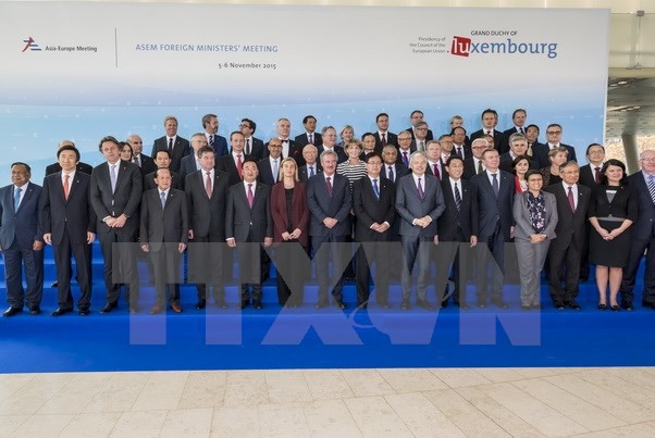 ASEM hoan nghênh đề xuất của Việt Nam về biển Đông Trưởng đoàn chụp ảnh chung tại Hội nghị Bộ trưởng Ngoại giao lần thứ 12 của Diễn đàn hợp tác Á-Âu (ASEM) . (Ảnh: TTXVN)