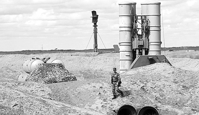 Tên lửa S -300 của Nga vô hiệu hóa lệnh trừng phạt Tổ hợp S-300 đầu tiên đến Iran.