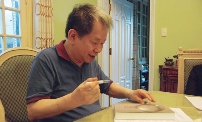 Người giàu có sang không? Chuyên gia Nguyễn Trần Bạt. Ảnh: Xuân Ba.