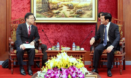 Sớm hoàn thành dự án Đại học Việt – Nhật Chủ tịch nước Trương Tấn Sang tiếp Phó Chánh văn phòng Nội các Chính phủ Nhật Bản. Ảnh: VOV