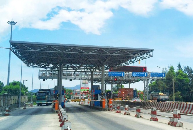 Chậm triển khai thu phí tự động: Trống đánh xuôi, kèn thổi ngược Trạm thu phí BOT Bắc Hải Vân bị yêu cầu dừng thu phí từ chiều 10/7, nếu chậm ký lại phụ lục hợp đồng về thu phí tự động