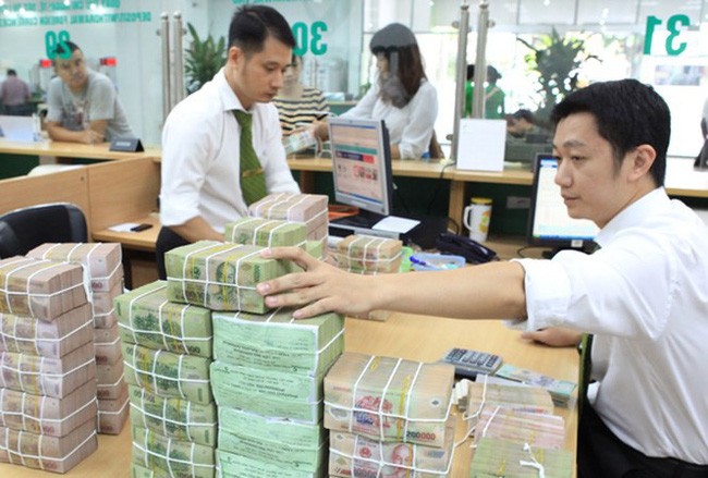 60 doanh nghiệp đầu tiên được vay 'gói trả lương ngừng việc' Các doanh nghiệp bắt đầu tiếp cận được gói vay 16 nghìn tỷ đồng