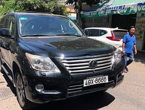 Lái Lexus biển tứ quý tông chết 4 người lãnh án tù Lái Lexus biển tứ quý tông chết 4 người lãnh án tù