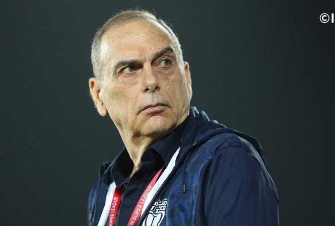 Sợ bị HLV Nhật Bản ‘lật kèo’, Thái Lan liên hệ với cựu HLV Chelsea Cựu HLV Chelsea, Avram Grant.