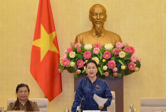 Ủy ban Thường vụ Quốc hội: Băn khoăn tăng giờ làm thêm Chủ tịch Quốc hội Nguyễn Thị Kim Ngân phát biểu bế mạc Phiên họp thứ 37 của Ủy ban Thường vụ Quốc hội. Ảnh: Quang Khánh