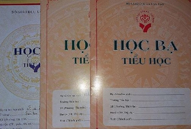 Số hóa sổ điểm, học bạ: Có chấm dứt tình trạng 'làm đẹp' kết quả? Sổ điểm điện tử sẽ đẩy lùi tình trạng làm đẹp kết quả học tập như hiện nay