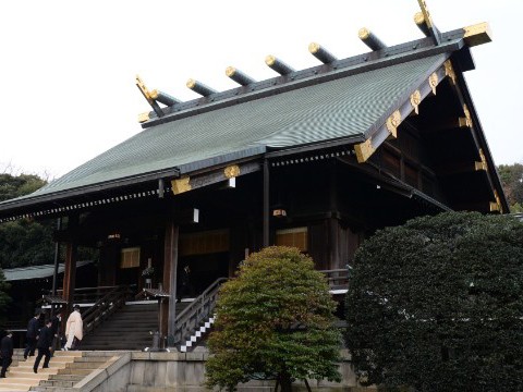 Thủ tướng Nhật thăm đền chiến tranh, Trung Quốc phản đối Đền chiến tranh Yasukuni vinh danh 14 tội phạm chiến tranh hàng đầu thời Thế chiến II