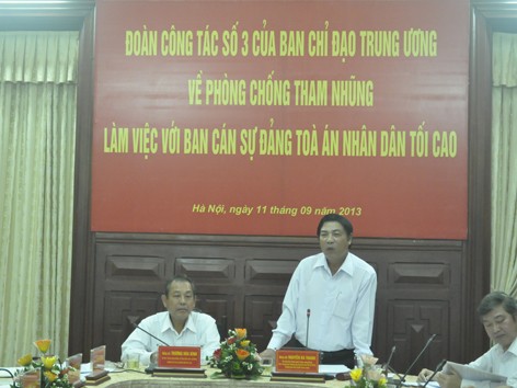 Án tham nhũng đình trệ vì giám định Án tham nhũng đình trệ vì giám định