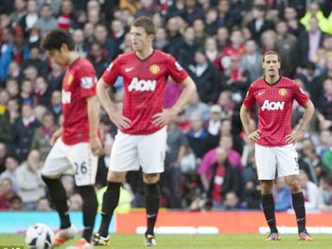Sir Alex trấn an David Moyes Sir Alex trấn an David Moyes