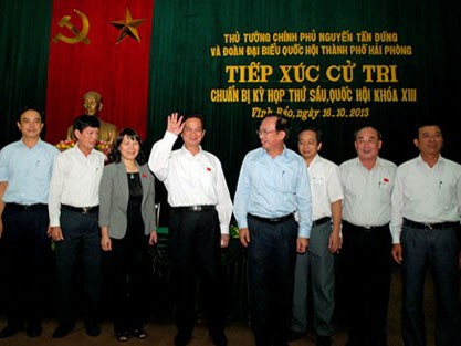 Thủ tướng Nguyễn Tấn Dũng tiếp xúc cử tri Hải Phòng Thủ tướng Nguyễn Tấn Dũng tiếp xúc cử tri Hải Phòng