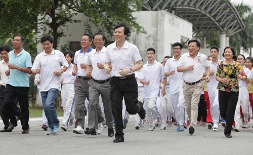 Phát động Giải chạy Báo Hà nội mới mở rộng 2014 Phát động Giải chạy Báo Hà nội mới mở rộng 2014