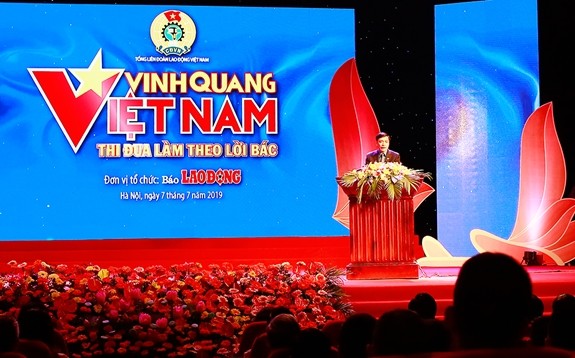 Tập đoàn Mường Thanh: Tự hào đồng hành cùng chương trình 'Vinh quang Việt Nam' Đồng chí Bùi Văn Cường phát biểu khai mạc chương trình