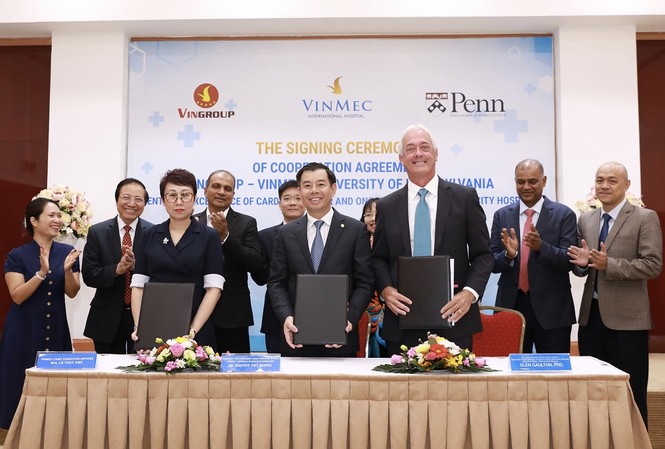 Vingroup hợp tác xây dựng ‘trung tâm xuất sắc’ về tim mạch và ung bướu Đại học Pensylvania (Top 8 Đại học tinh hoa Mỹ) đã chính thức ký hợp tác trong vòng 5 năm với Tập đoàn Vingroup và Hệ thống Y tế Vinmec nhằm xây dựng các Trung tâm xuất sắc về tim mạch và ung bướu đầu tiên tại Việt Nam