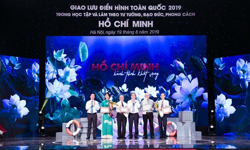 Giao lưu điển hình toàn quốc 2019 Giao lưu điển hình toàn quốc 2019