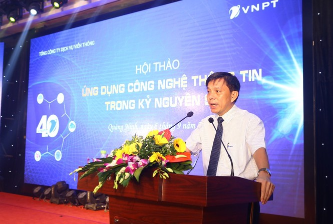 VNPT giới thiệu các giải pháp chuyển đổi số tới các cơ quan bộ, ngành Phó Tổng Giám đốc VNPT VinaPhone, ông Lương Hồng Khanh phát biểu khai mạc hội thảo