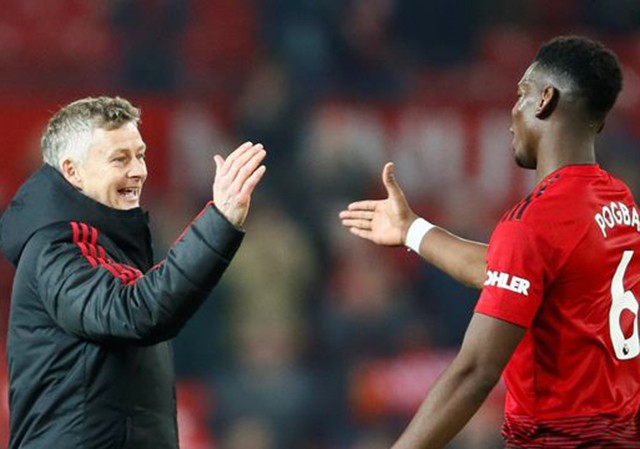 M.U thét giá Pogba siêu khủng: Mũi tên trúng nhiều đích HLV Solskjaer muốn Pogba ở lại M.U thêm 1 năm nữa.