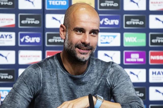 HLV Man City nhận xét bất ngờ về cơ hội vô địch của 'hàng xóm' M.U HLV Man City nhận xét bất ngờ về cơ hội vô địch của 'hàng xóm' M.U