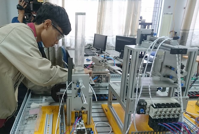 Cơ hội học nghề của Đức tại Việt Nam ra trường có 2 bằng 22 nghề đào tạo thí điểm theo chương trình của Đức sẽ bắt đầu tuyển sinh ngay trong năm học 2019-2020.