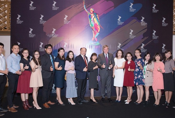 Heineken Việt Nam là nơi làm việc tốt nhất châu Á Đội ngũ nguồn nhân lực Heineken Việt Nam tự hào khi làm việc tại Doanh Nghiệp được vinh danh là Nơi làm việc tốt nhất Châu Á lần thứ hai liên tiếp. Ảnh: Viết Quý