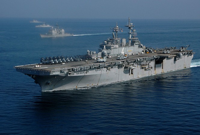 THẾ GIỚI 24H: Mỹ bắn rơi máy bay không người lái Iran Tổng thống Donald Trump tuyên bố tàu USS Boxer đã bắn rơi một máy bay không người lái của Iran để tự vệ.