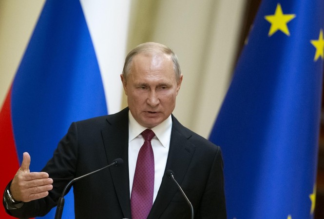 THẾ GIỚI 24H: Nga tuyên bố phát triển hệ thống tên lửa tầm trung và ngắn Tổng thống Nga Vladimir Putin. Ảnh: AP
