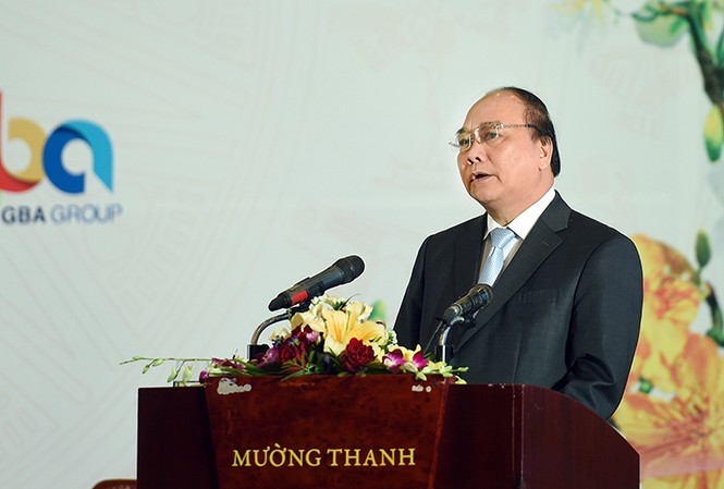 Thủ tướng: Doanh nghiệp cần học người Nhật cách làm ăn cho chắc chắn Thủ tướng Nguyễn Xuân Phúc phát biểu tại Hội nghị. Ảnh: VGP/Quang Hiếu