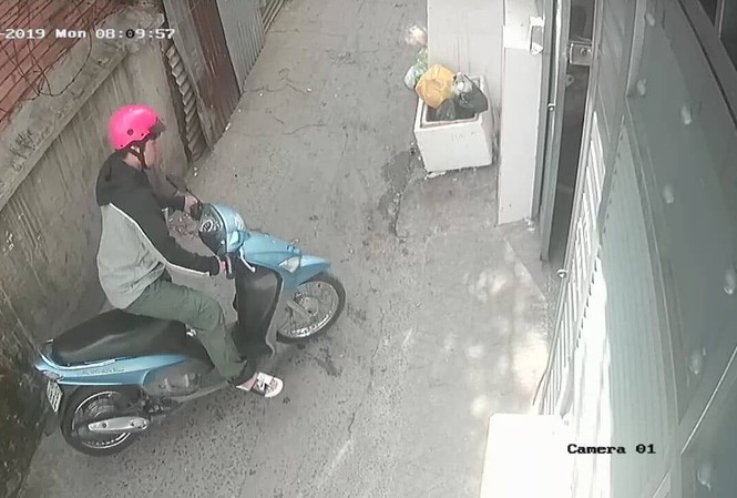 Xác định được nghi can vụ nữ sinh 19 tuổi bị sát hại ở Sài Gòn T. vào phòng nạn nhân rồi rời đi vào thời điểm xảy ra vụ việc.