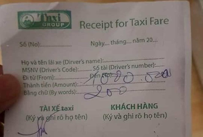 Khách tố tài xế taxi ‘chém’ 1,2 triệu đồng cho 8km, hãng Mai Linh nói gì? Tài xế taxi thu 1,2 triệu đồng của hành khách.