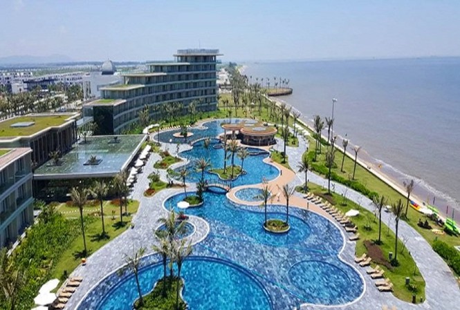 Khách sạn đội giá 20% vẫn 'cháy phòng', tăng cường xe phục vụ du khách Nhiều khách sạn ven biển đều kín phòng dịp nghỉ lễ 2/9