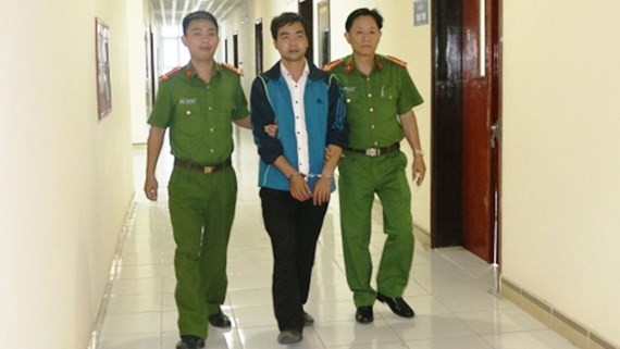 Đối tượng truy nã dưới vỏ bọc Giám đốc kỹ thuật Đối tượng Nguyễn Văn Tuấn bị Công an Hà Tĩnh bắt giữ tại Bắc Giang. (ảnh Công an cung cấp).
