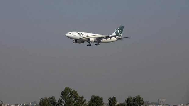 Máy bay chở 47 người rơi ở Pakistan Một chiếc máy bay của hãng Hàng không Quốc tế Pakistan (PIA)