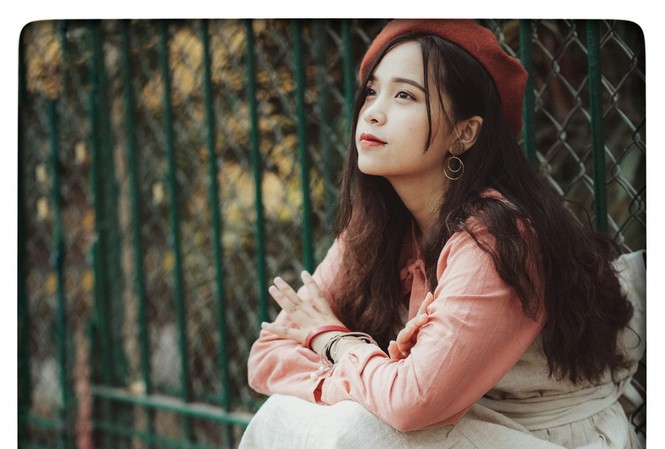 Nữ du học sinh Việt viết nhạc, ôn thi online khi tự cách ly ở Hà Lan Nữ du học sinh Việt viết nhạc, ôn thi online khi tự cách ly ở Hà Lan