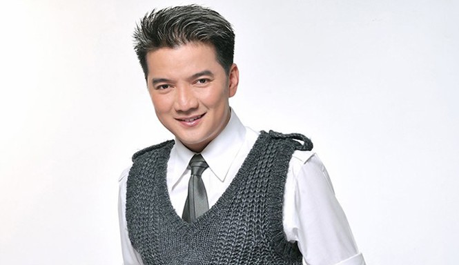 Đàm Vĩnh Hưng làm phim về cuộc đời mình Đàm Vĩnh Hưng dự định viết hồi ký.