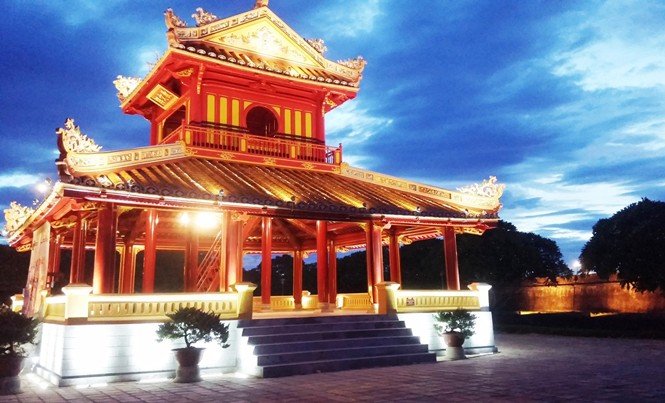 Huế hoàn thành trùng tu di tích Phu Văn Lâu Di tích Phu Văn Lâu phía trước Kỳ đài Huế hoàn thành trùng tu.