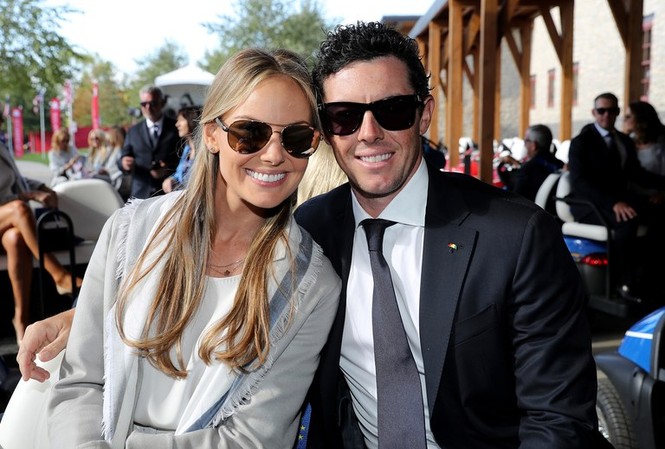 Tay golf McIlroy làm 'đám cưới thập kỷ' với người tình xinh đẹp Cặp đôi Mcllroy và Stoll