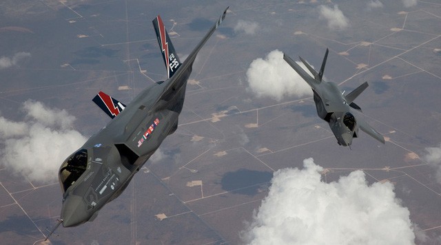 Bản tin 8H: Mỹ điều 16 siêu chiến đấu cơ F-35 tới Nhật Bản Tiêm kích F-35 của Không quân Mỹ