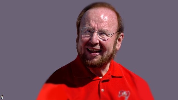 Bí ẩn cái chết của ông chủ M.U Malcolm Glazer đã tạo ra giai đoạn thành công cho Man United dù còn nhiều tranh cãi