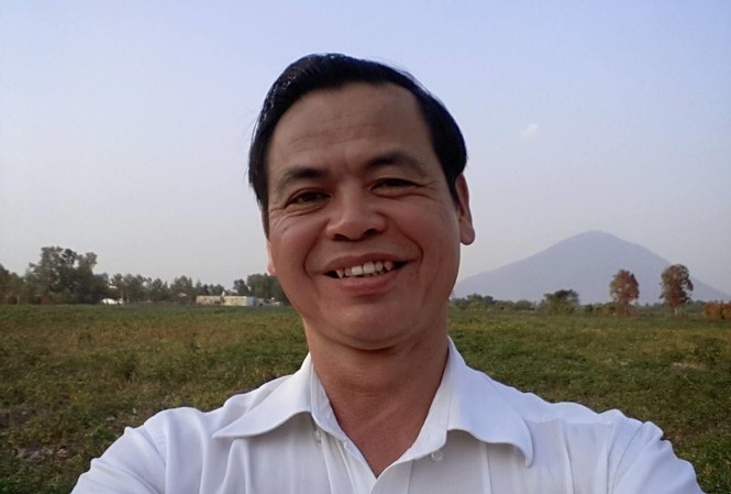 Thành ủy Tây Ninh có Bí thư mới Từ 'quan' về hưu sớm, cựu bí thư Thành ủy Trần Hữu Hậu nay 'chăm lo làm kinh tế gia đình'.