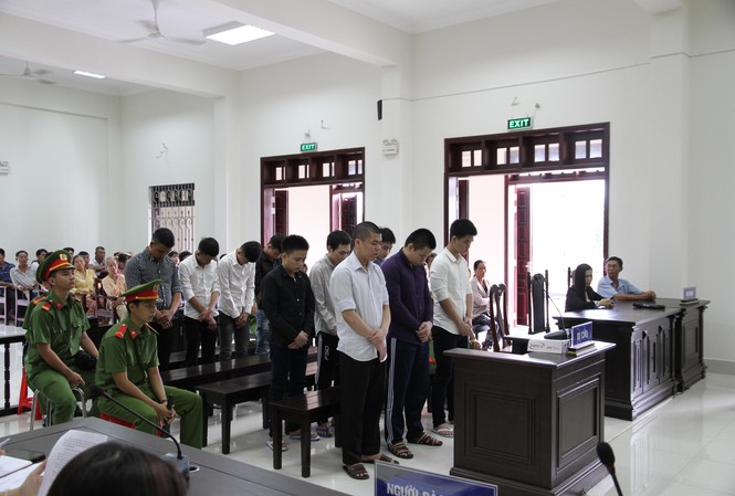 Nam thanh niên tử vong khi bị nhóm 'tình địch Phiên tòa sơ thẩm lần 2 của TAND tình Tây Ninh ngày 7/1.